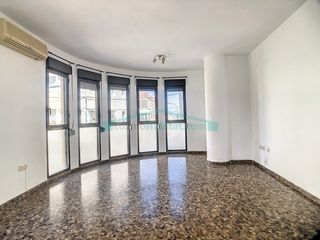 Location Appartement à Pueblo. Acogedor piso en alquiler en el centro de la eliana