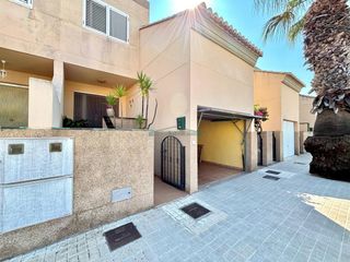 Towny house  Calle genoves. Chalet pareado junto a la playa almarda en sagunto!!