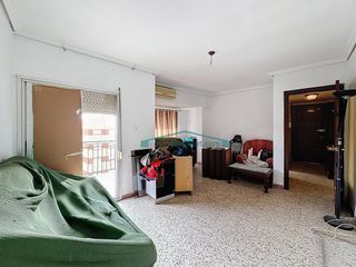 Appartamento in Sedaví. Oportunidad en sedaví en zona tranquila y bien comunicada