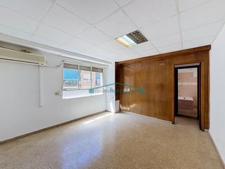 Etagenwohnung  Calle menendez pelayo. Oportunidad! amplio piso de 75m2 en aldaia!!