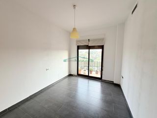 Piso en Pueblo. Espacio, luz y confort en una de las mejores zonas de leliana