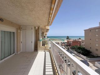 Apartament a Torreblanca. Apartamento en primera línea de playa en torrenostra torreblanca
