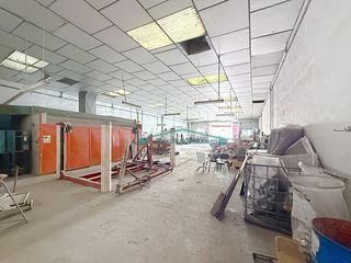 Local Comercial en Moncada. Navealmacén con gran potencial urbanístico en moncada