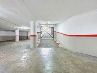 Aparcament cotxe a Avenida del Primado Reig 1