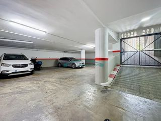 Aparcament cotxe a Avenida del primado reig 1. Plaza de garaje en venta en zona primado reig valencia