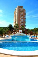 Apartment in Via Parque. Amplio apartamento con espectaculares vistas al mediterráneo en
