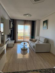 Apartament a Via Parque. Amplio apartamento con espectaculares vistas al mediterráneo en