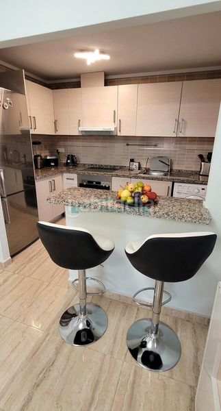 Foto 3fee490b-e37c-4a09-8770-a8177e1b1676. Apartament amb aparcament piscina a Via Parque Benidorm