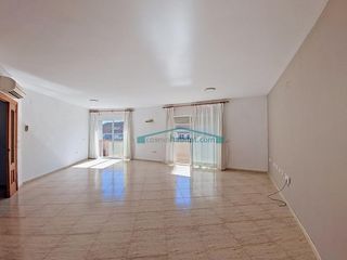Flat in Altea Ciudad. Se vende amplio piso en altea  a 450 m de la playa