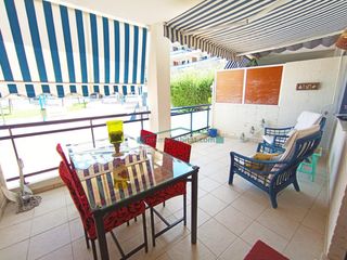 Etagenwohnung in El Puerto. Piso reformado en residencial con completas zonas comunes, a un