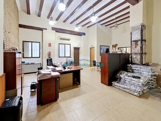 Business premise in El Grau