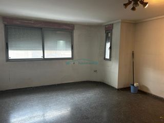 Etagenwohnung in Casco Antiguo. Vive en pleno centro de llíria y crea un hogar completamente a t