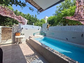 Casa in Pueblo Español-Coveta Fumá. Bungalow en venta en el campello