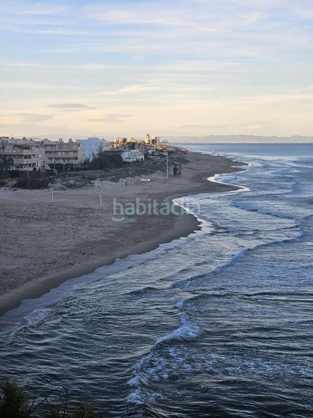Foto d8169694-474f-403a-95a2-15e7d182120e. Dúplex amb aparcament piscina a El Faro Cullera