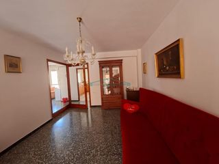 Pis a Saladar. Amplio piso de 3 dormitorios en saladar denia, a un paso del pue