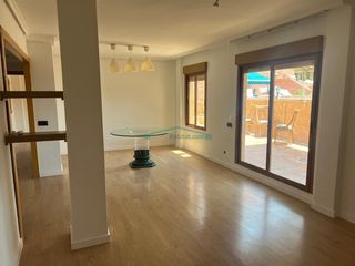 Penthouse in Ibi. Ático con terraza, vistas abiertas y orientación sur en el centr