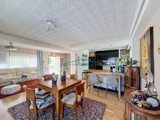 Chalet à Olocau. Propiedad independiente con dos edificaciones, piscina y posibil