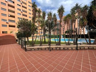 Apartamento en Alitana-Casablanca. Apartamento reformado con vistas al mar, terraza y garaje a solo