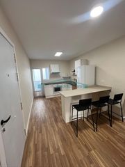 Pis a Centre-Zona Alta. Piso de 95 m2 con 3 habitaciones, 2 baños y balcón en alcoy