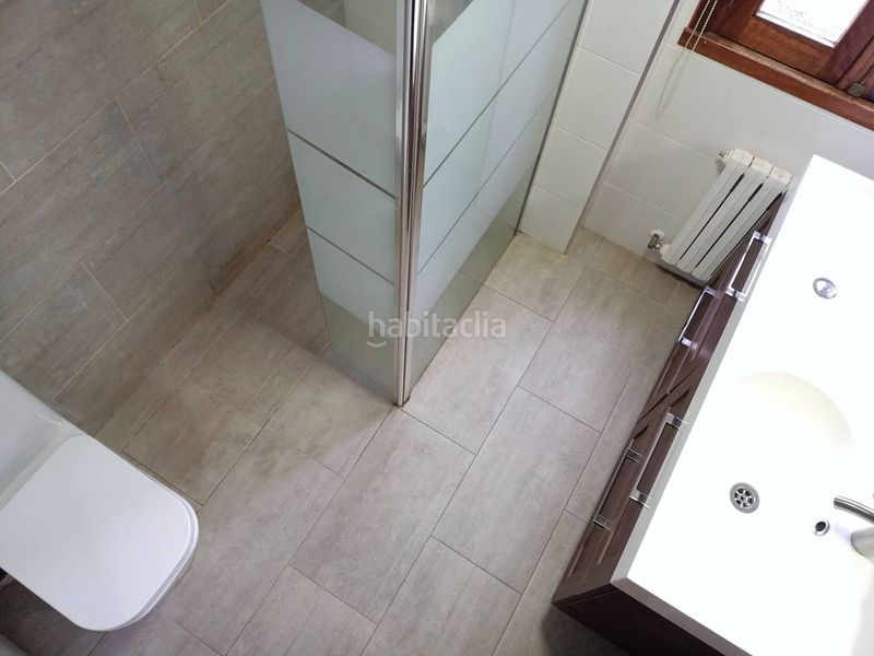 Foto 4cff2edd-b716-4b3c-a4b2-58d725c9826a. Casa amb piscina a Dorneda Oleiros