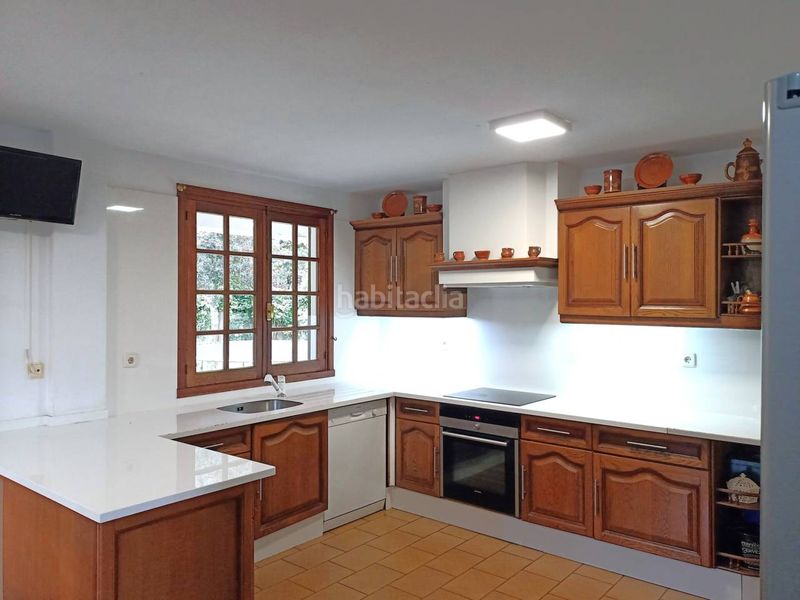 Foto 6905a667-12e2-478f-b86d-f2e71f95d39f. Casa amb piscina a Dorneda Oleiros