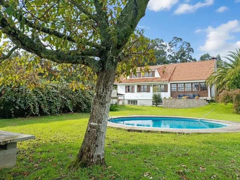 Foto cda7143c-db7f-48eb-a73f-d38aebde3775. Casa amb piscina a Dorneda Oleiros