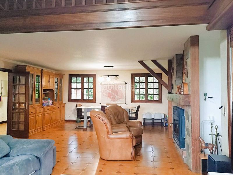 Foto d4697cd4-e7d9-46d7-a33e-a63063818e88. Casa amb piscina a Dorneda Oleiros