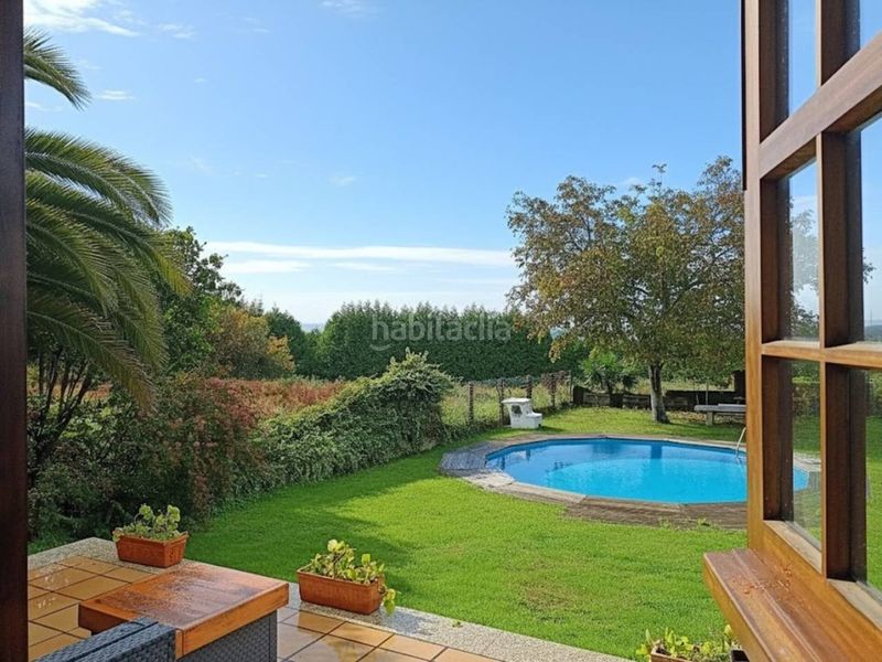 Foto fe5728d9-c03f-4138-847c-d2182a008e64. Casa amb piscina a Dorneda Oleiros