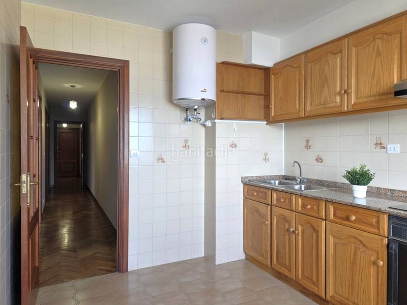 Foto c2d2700d-012a-4aff-b2c4-83ae69a76aec. Pis a Sada