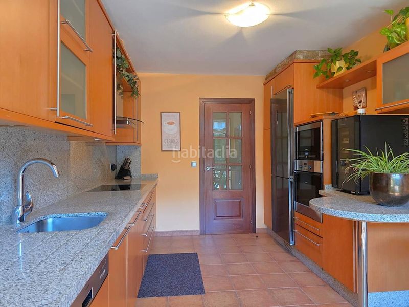 Foto 2230c4bb-a827-4b72-a1f3-4678c77e7c49. Casa aparellada amb calefacció aparcament a Sada