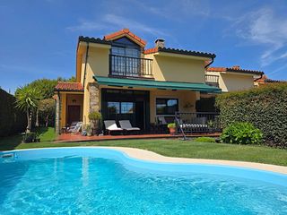 Casa pareada  Calle carta. Chalet pareado con piscina en sada