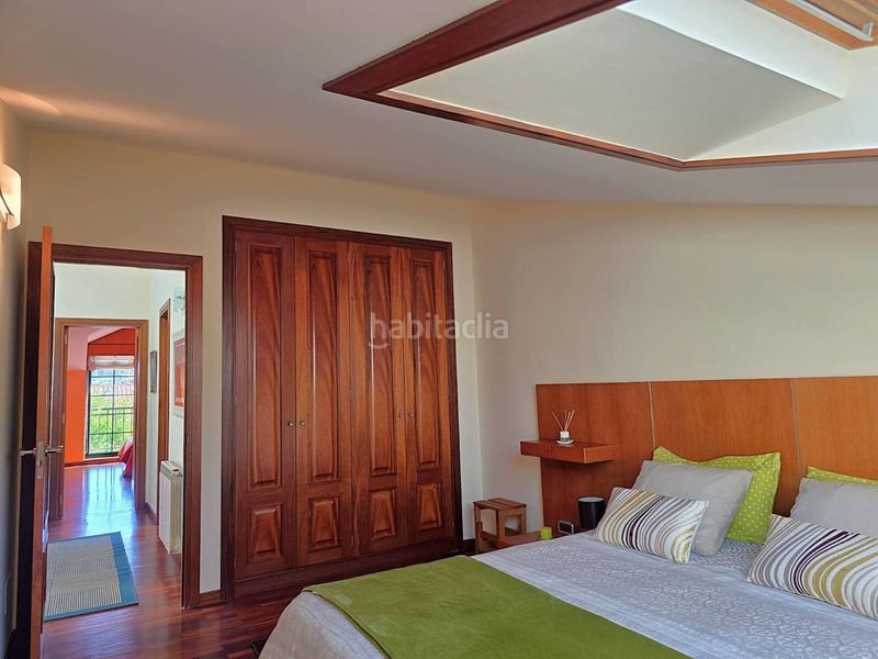 Foto 78379aa8-d2a3-4302-a7c1-c54142e0344a. Casa aparellada amb calefacció aparcament a Sada
