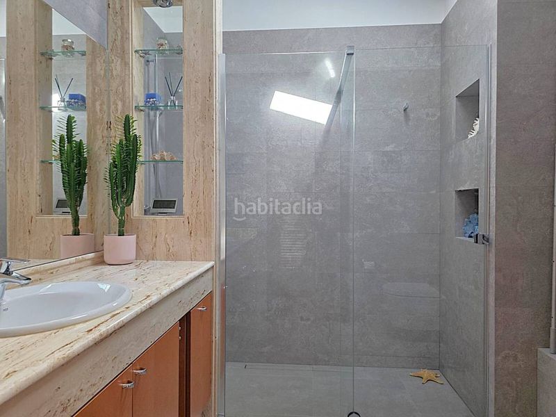 Foto 7e4756fd-f064-4e6d-96a2-d1343359cebf. Casa aparellada amb calefacció aparcament a Sada