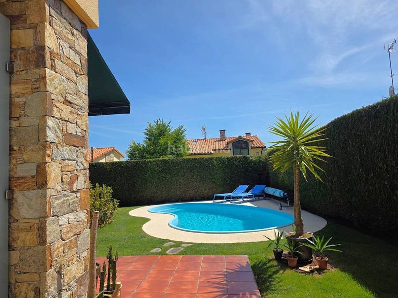 Foto 6c2f37b7-eaca-4141-87fb-87adeb9f53af. Casa aparellada amb calefacció aparcament piscina a Sada