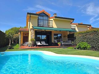 Casa pareada  Calle carta. Chalet pareado en sada con piscina