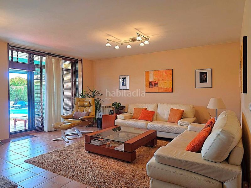 Foto fe39202b-686d-4b79-ac02-ea4bf6f6b1cd. Casa aparellada amb calefacció aparcament piscina a Sada