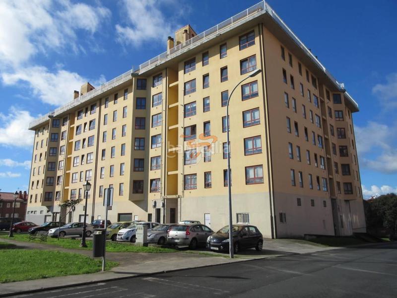 Foto bf4b520c-e42b-4f33-b86b-7b059a0b20f9. Local commercial dans Caranza Ferrol