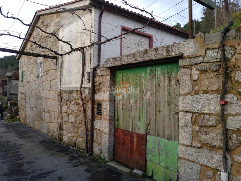 Foto b5e46e9d-0743-49c1-b32a-fda658521b03. House in Lobios