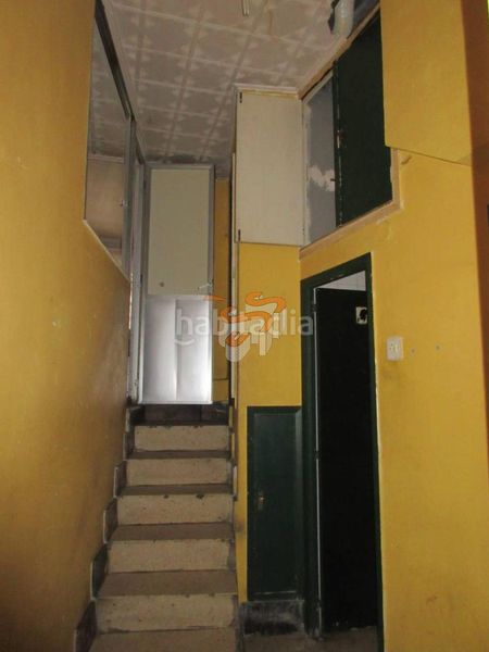 Foto d0078967-7c73-4095-88bf-c16640e84a8a. Local comercial a Canido Ferrol