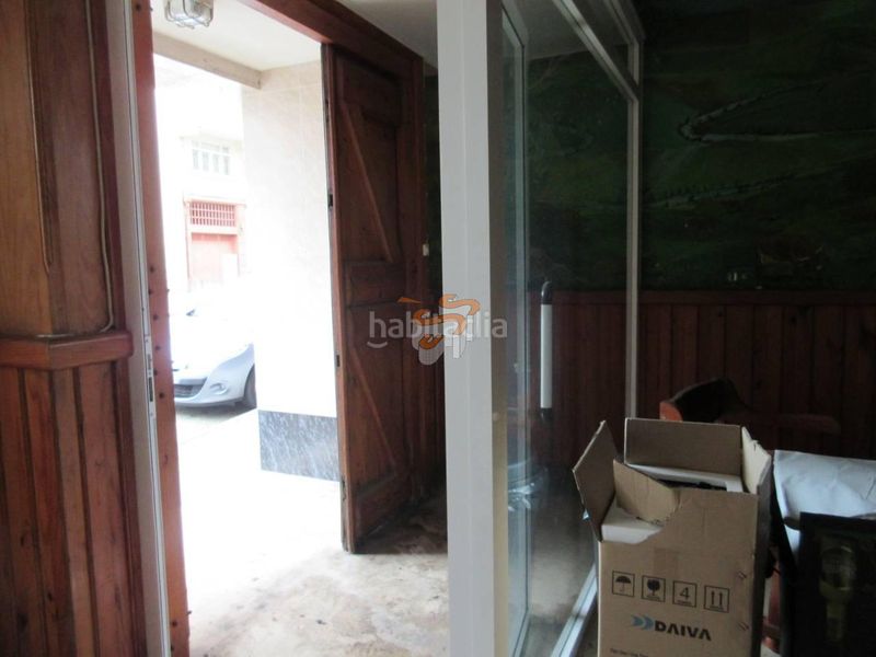 Foto f6edcce2-59c0-4a66-b476-00e3e837183e. Local comercial a Canido Ferrol