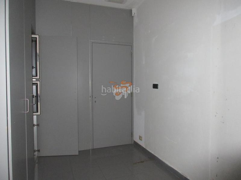 Foto 0a614e05-8d65-4d99-9d00-103456dc6803. Location local commercial dans A Malata - Catabois - Ciudad Jardín Ferrol