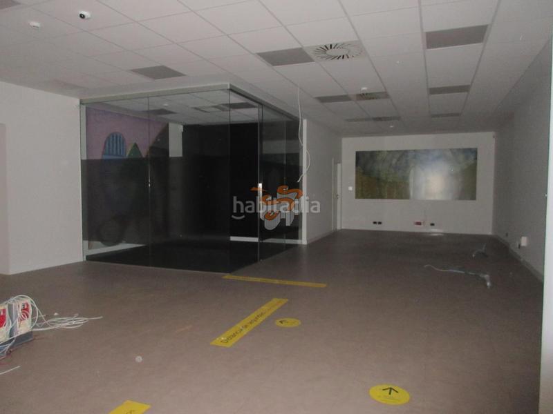 Foto ab7605a3-1bfc-4c1c-a94e-541b1c8be093. Location local commercial dans A Malata - Catabois - Ciudad Jardín Ferrol