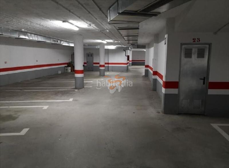 Foto d27f8811-31a6-47e0-aaf5-f92cd3215c85. Motorcycle parking in A Malata - Catabois - Ciudad Jardín Ferrol
