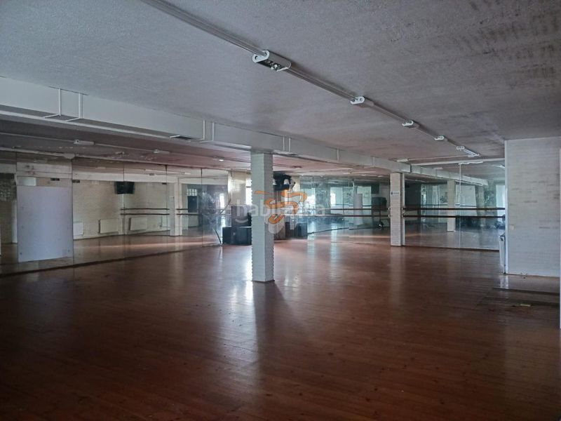 Foto 47e98627-314b-4f73-b14a-cd7c1bbd244e. Locale commerciale in Caranza Ferrol