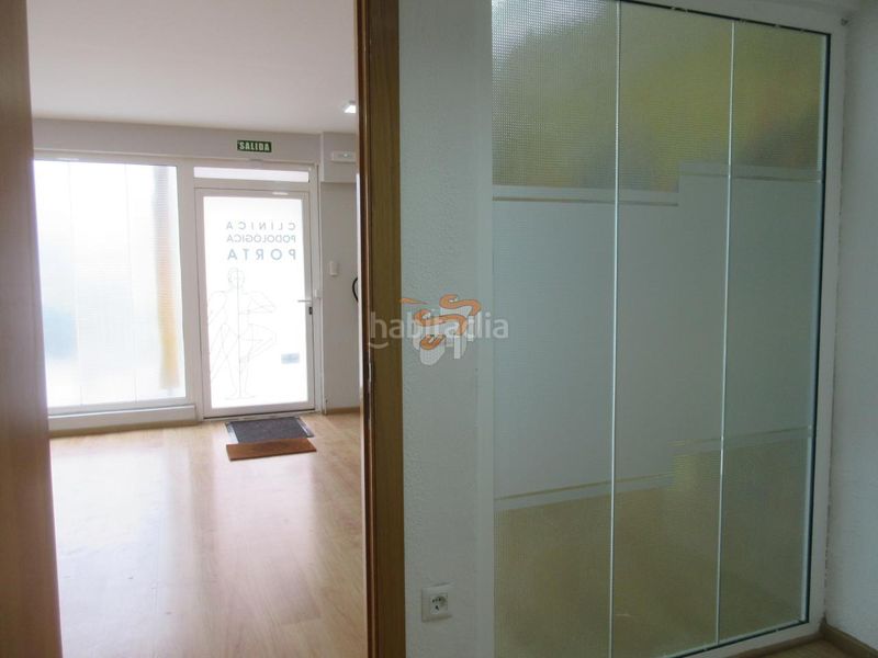 Foto 877cb199-b41d-4cfd-b02e-677cd5ec3fb1. Local comercial a Caranza Ferrol