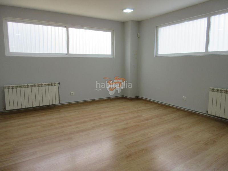 Foto 882d4ac8-678d-4d50-837e-1b8fb3581664. Local comercial a Caranza Ferrol