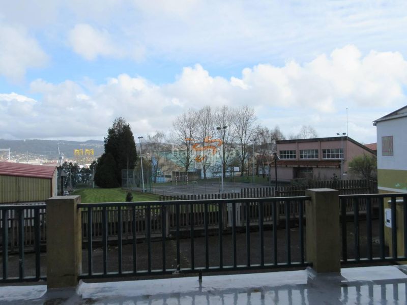 Foto f3237b8a-4f17-4a5b-8c05-07804eac1a2c. Local comercial a Caranza Ferrol