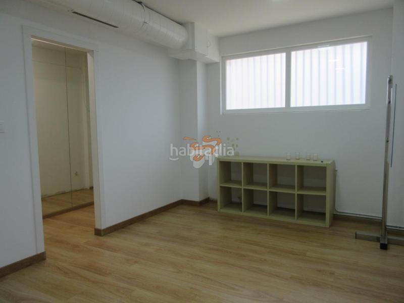 Foto fe1f0ce7-a4c4-411e-a464-fa13fcd12f9c. Local commercial dans Caranza Ferrol