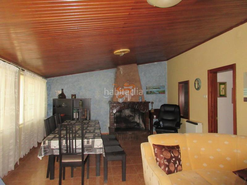 Foto 13e14719-9809-481f-bc67-8b807b254d46. Haus mit heizung parking in Valdoviño