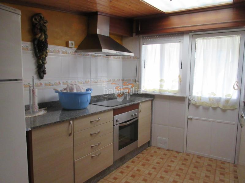 Foto f8030e93-a90d-423b-ab93-6ec7db23a2f1. Haus mit heizung parking in Valdoviño